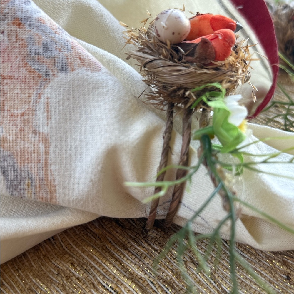 Decorative 4 small Bird rustic Napkin Rings